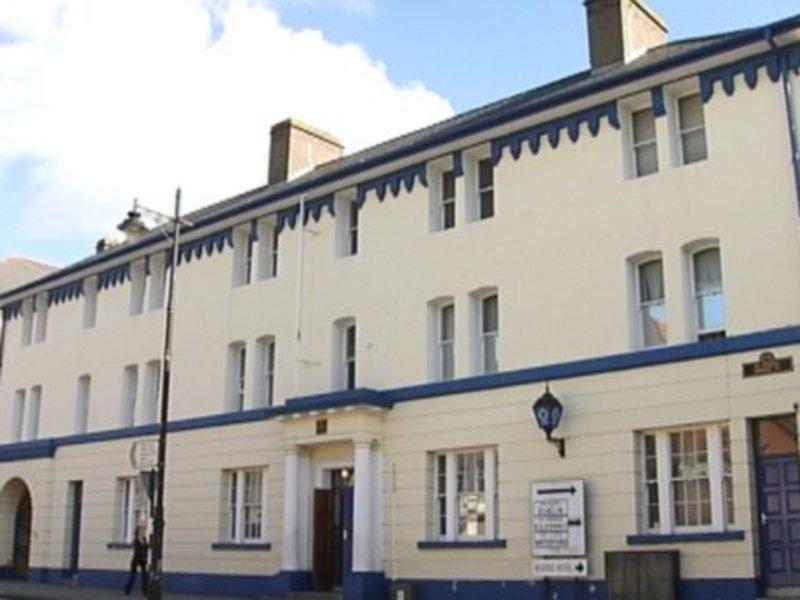 Gardai investigate theft of property from car in Clonmel residential area 