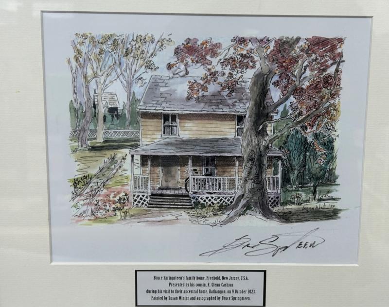 Painting of Bruce Springsteen's childhood home unveiled last night in his ancestral home in Kildare 