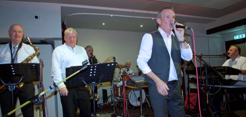 Showbiz friends of Carrick-on-Suir singer Liam O'Dwyer pay fitting tribute to his memory