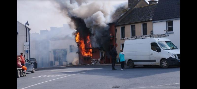 Alarm raised as business premises sparks big fire in large town on Tipperary border