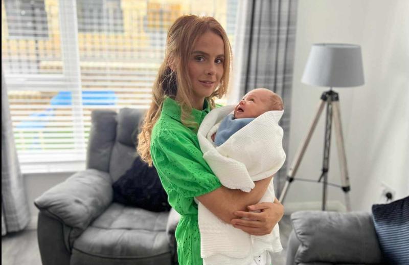 Mum Shannon Doherty with Baby Rían.