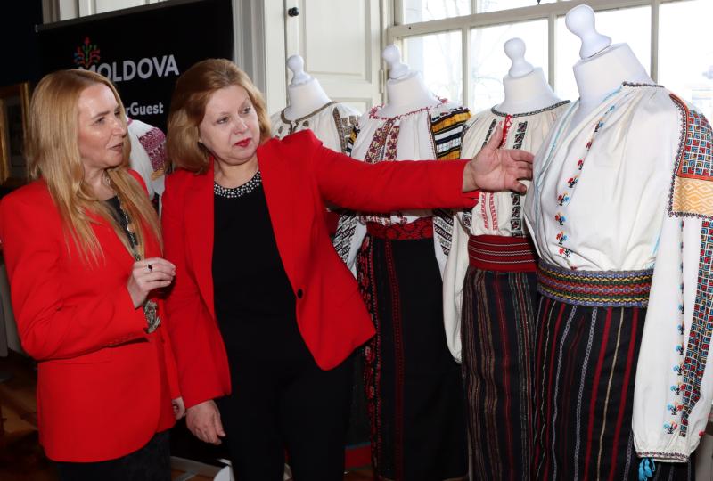In Pictures: Exhibition of Moldovan national costumes in Limerick museum 