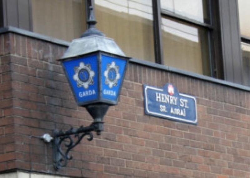 Gardai arrest man over spate of thefts from cars in Limerick suburb