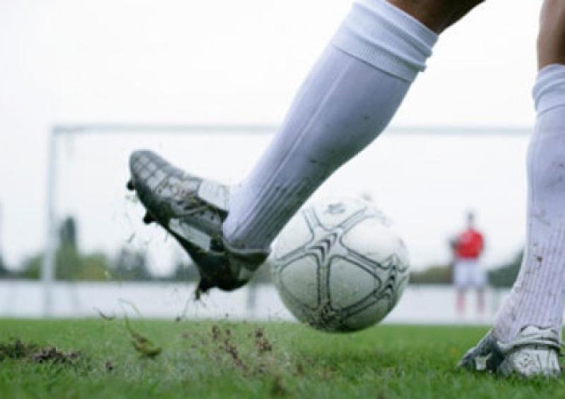 'Unplayable' astroturf pitch in Portlaoise 'starting to tear off the ground'