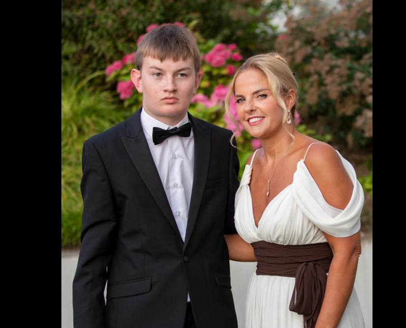 Hotel Minella to welcome back a popular  performer to  Clonmel