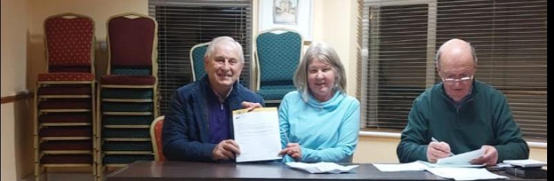 Nenagh's Tom is the pride of local Lions as he is honoured for 40 years' service