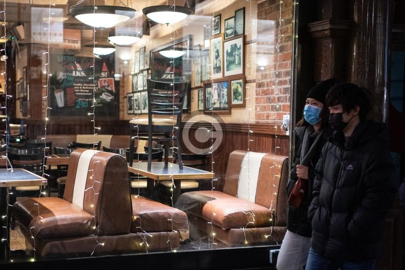 UK diner numbers slump to weakest level since May