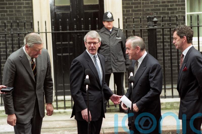 Unionists should realise Ireland is not ruled by Rome, Taoiseach told Major
