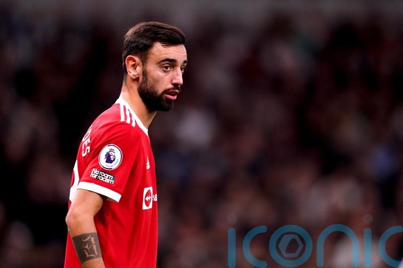 Bruno Fernandes suspended as Manchester United host Burnley