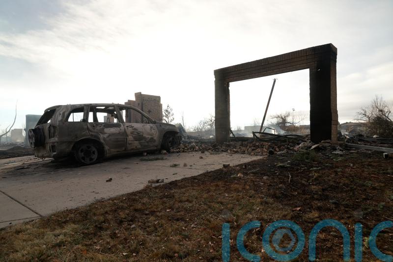 Hundreds of homes destroyed by Colorado wildfires