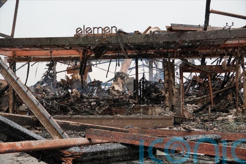 Colorado wildfire victims begin new year surveying destruction