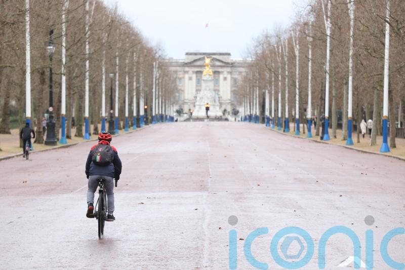 Government ‘sensible’ to ask public sector to plan for 25% absence rates