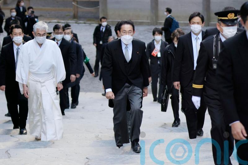Japanese leader promises further measures against Omicron variant