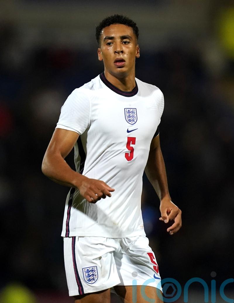 Bournemouth sign highly-rated defender James Hill from Fleetwood