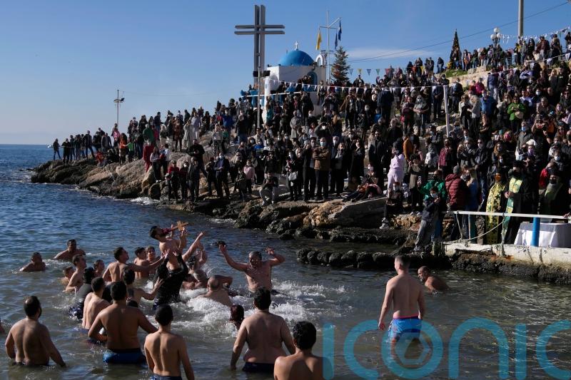 Christian world marks Epiphany with celebrations