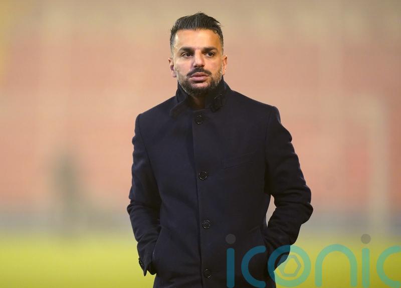 Barnsley boss Poya Asbaghi without a host of players following Covid-19 outbreak