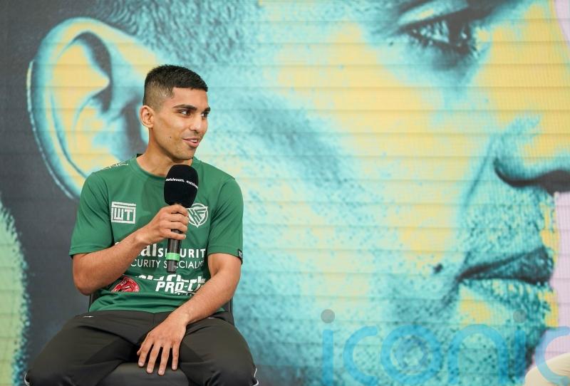 Former British bantamweight champion Kash Farooq retires at the age of 26