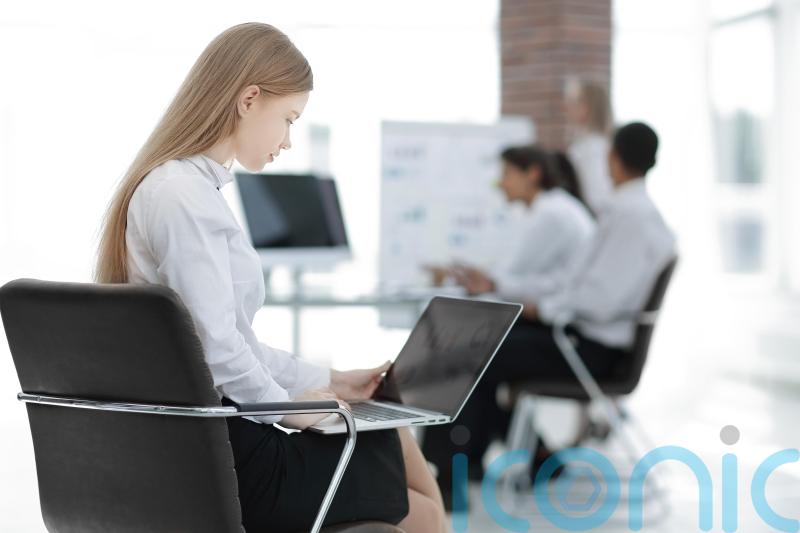 5 ways to get ahead in your career if you don’t have traditional connections