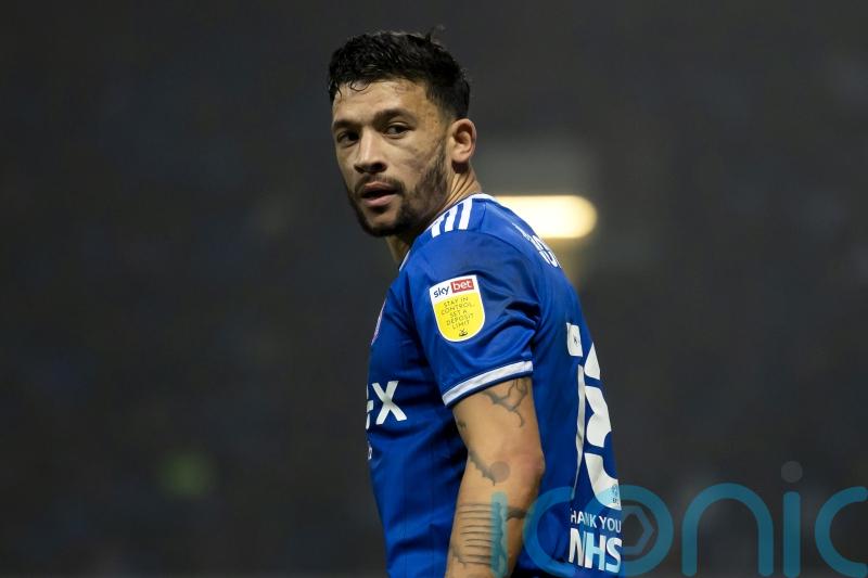 Ipswich ease to victory against 10-man Gillingham