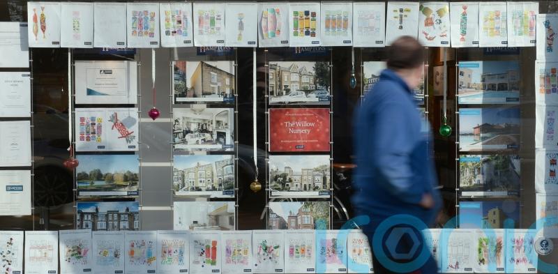 Fixed and variable mortgage rates are on the rise, analysis finds