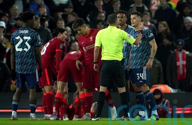 Ten-man Arsenal hold Liverpool to draw in Carabao Cup semi-final first leg