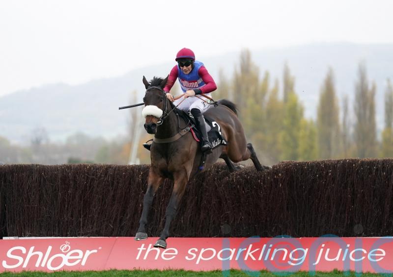 Threeunderthrufive seeking to maintain winning run at Warwick