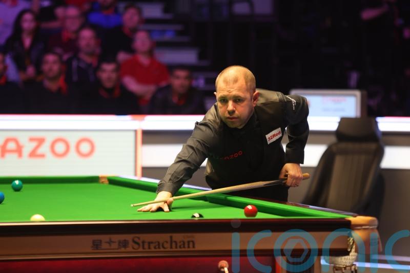 Barry Hawkins beats Judd Trump to set up Masters final with Neil Robertson