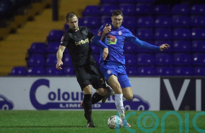 Richie Bennett pushing for return to Sutton starting line-up against Colchester