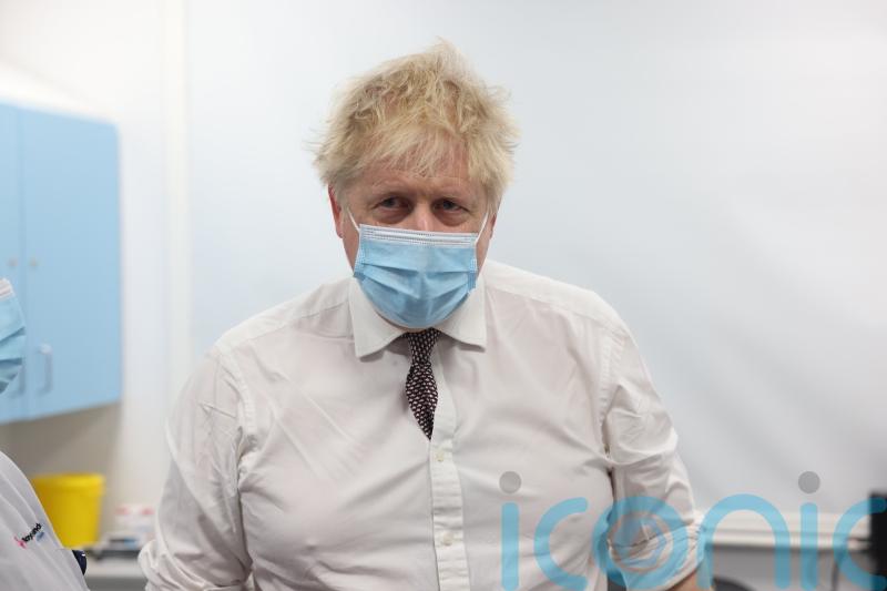 Johnson to face MPs as threat of no confidence vote looms