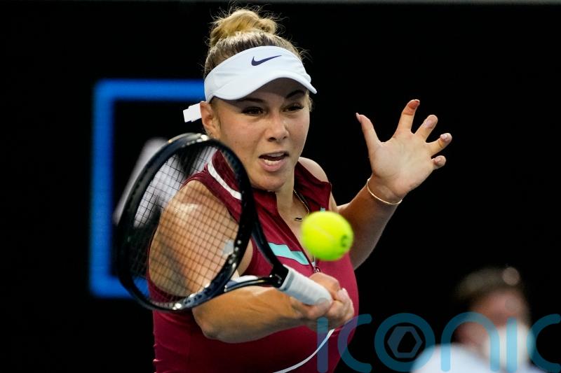 Defending champion Naomi Osaka bows out to on-song Amanda Anisimova