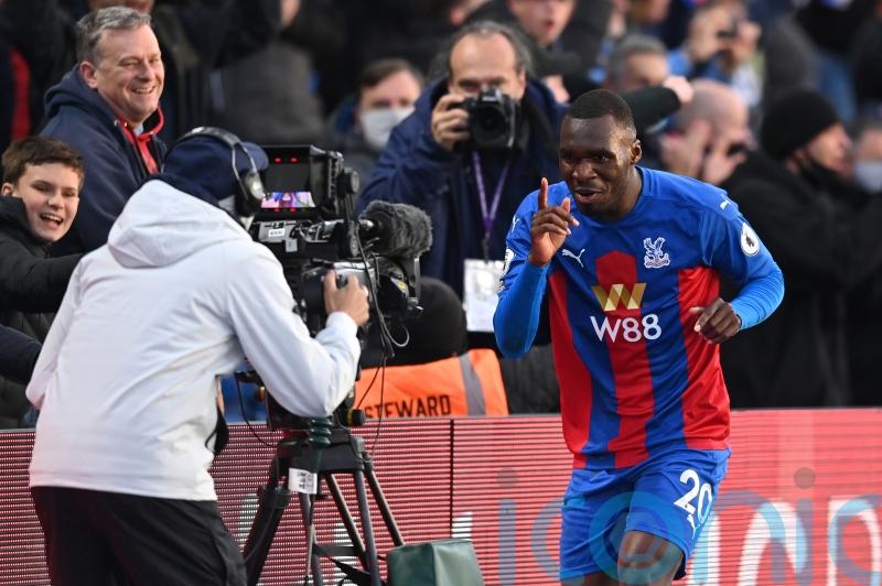 Patrick Vieira expects Christian Benteke to stay at Crystal Palace
