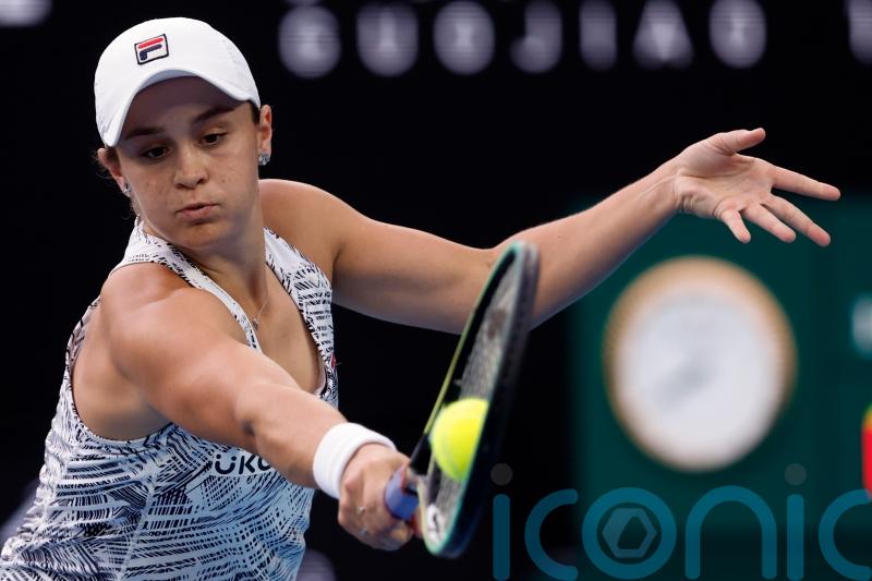 World number one Ashleigh Barty moves smoothly into Australian Open quarters