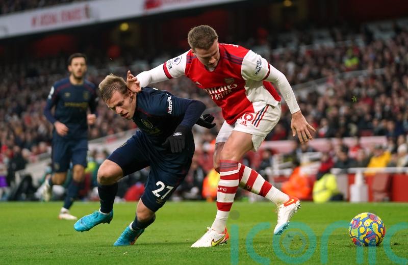 Burnley take a point at Arsenal on their return to action