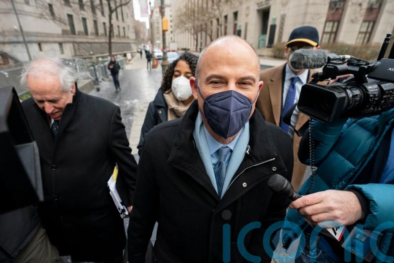 Lawyer Avenatti asks to represent himself in Stormy Daniels theft case