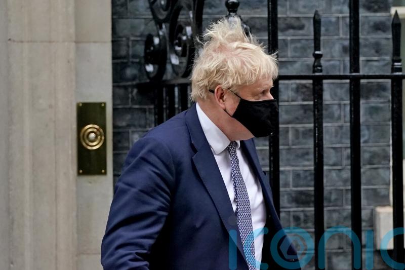 Met denies delaying publication of Sue Gray inquiry as officers examine material