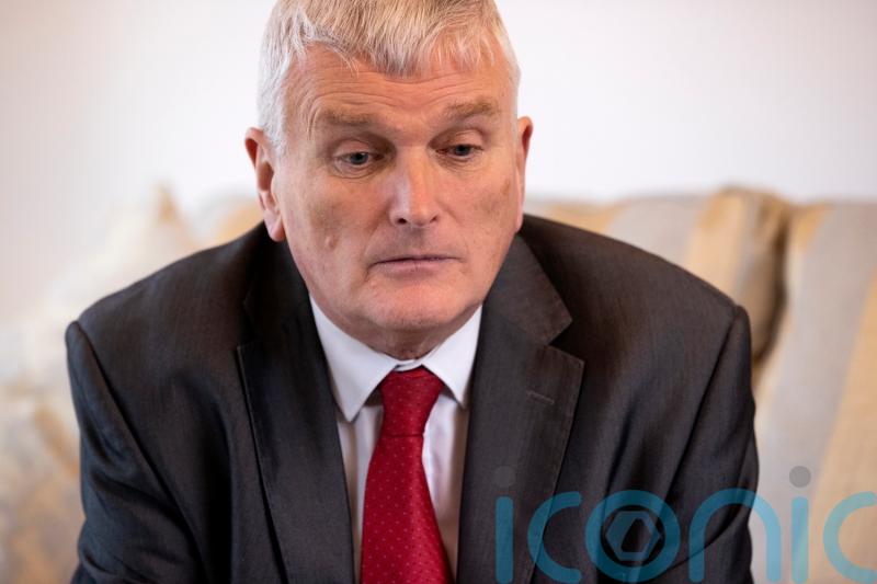 Wells says he would consider running against DUP if Forsythe is candidate
