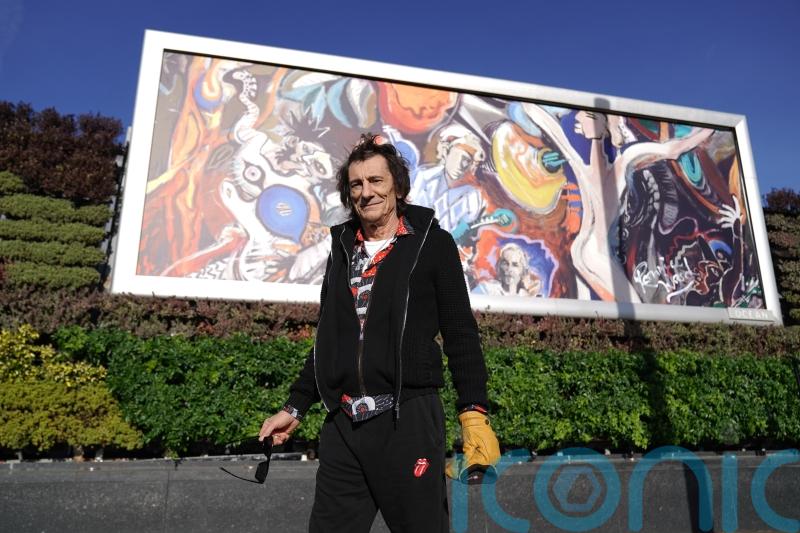 Ronnie Wood ‘invited to present his painting of Duke of Edinburgh to William’