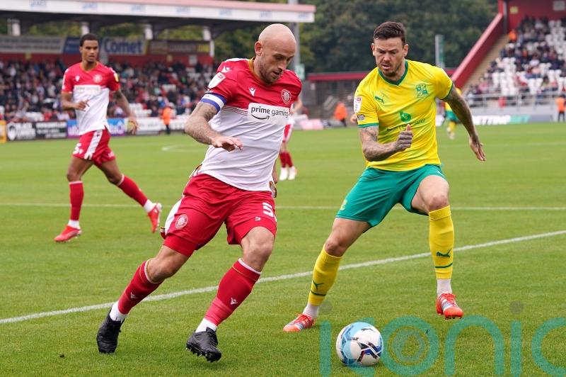 Ben Gladwin’s last-gasp strike snatches Swindon a point