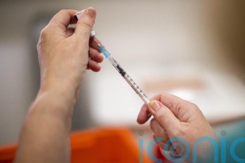 Home care workforce down more than 17,000 since mandatory jab consultation
