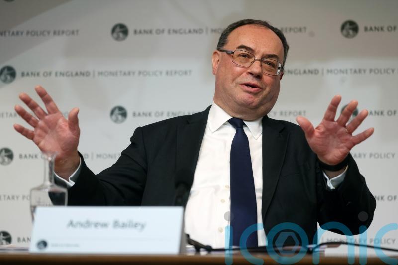 Bank governor under pressure over call for ‘restraint’ in pay rises for workers