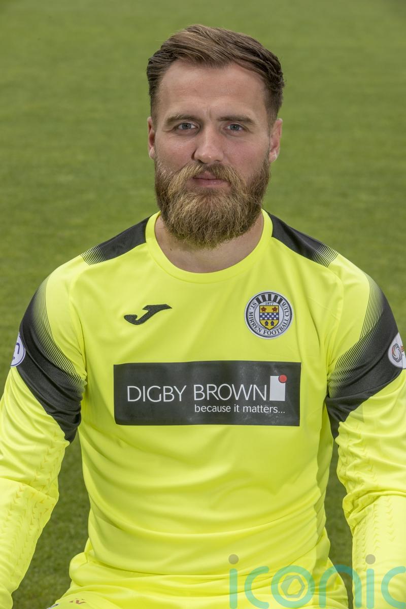 St Mirren hope to persuade in-form keeper Jak Alnwick to sign new contract