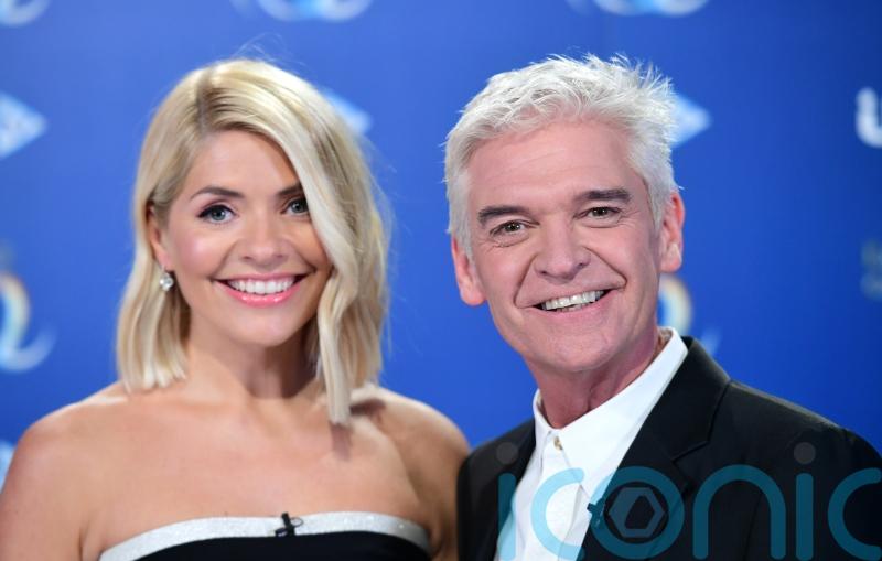 Holly Willoughby sends ‘lots of love’ as Phillip Schofield misses Dancing On Ice