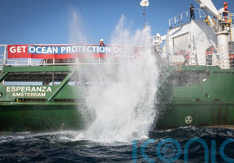 Greenpeace cleared over boulder drop campaign
