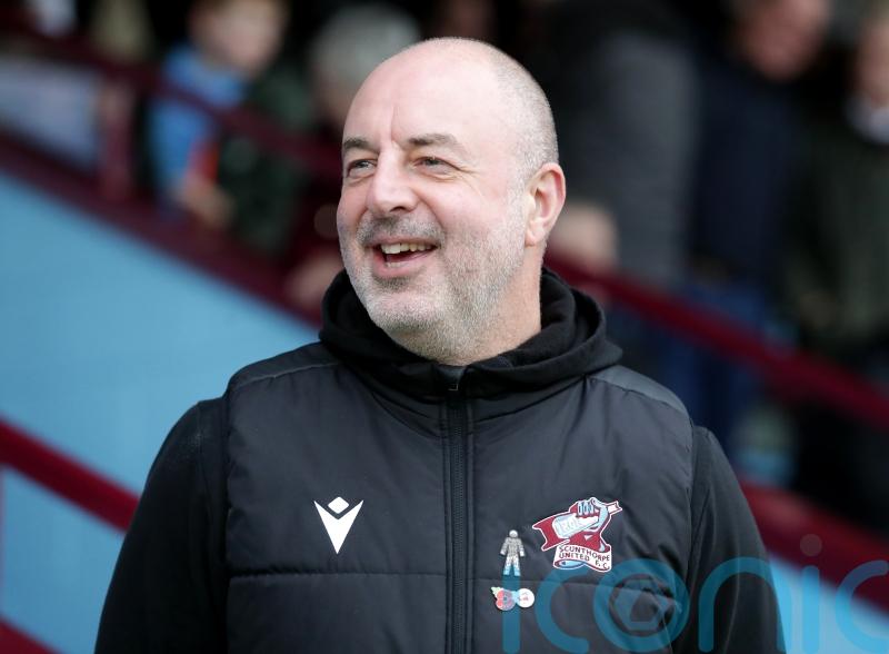 Keith Hill waiting on Sam Burns fitness ahead of Scunthorpe’s clash with Walsall