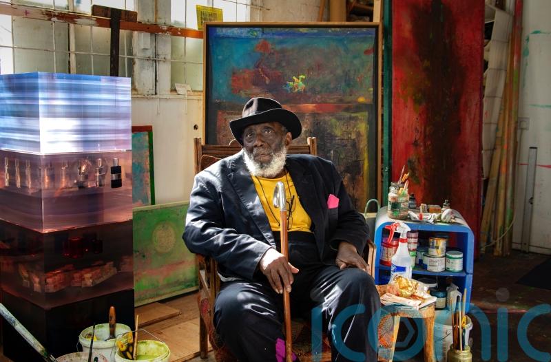 Artist Sir Frank Bowling to receive knighthood at age of 87