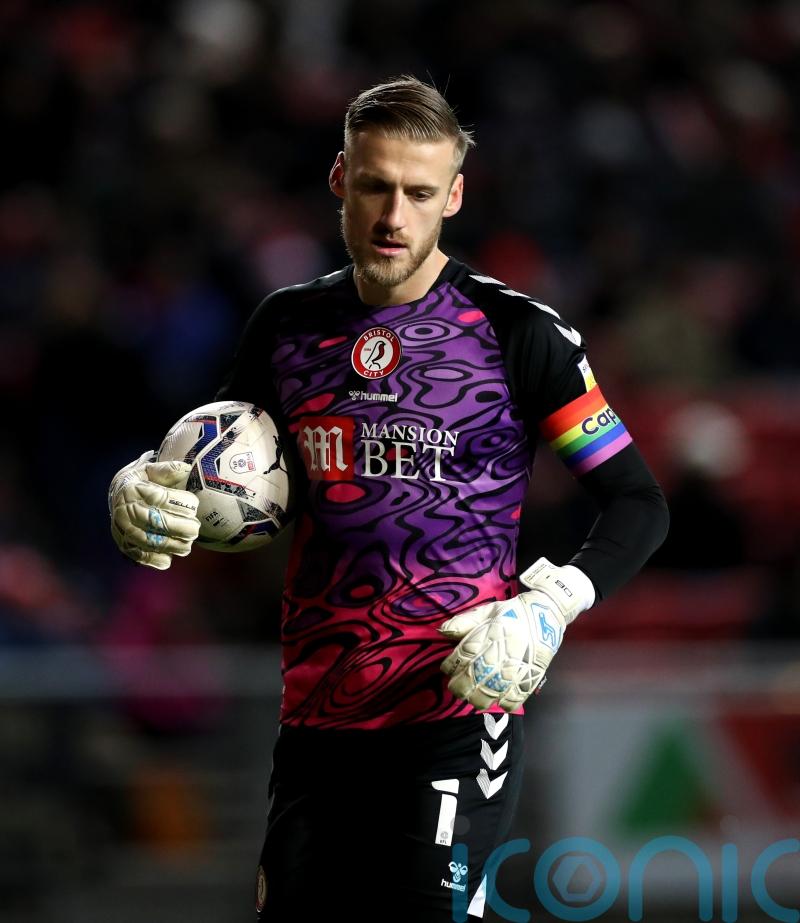 Dan Bentley back in contention for Bristol City after Covid absence
