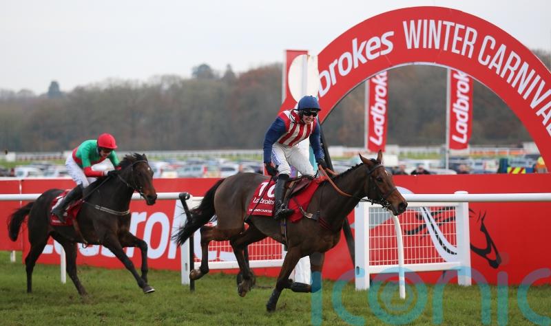De Rasher Counter to begin road to Aintree at Newbury