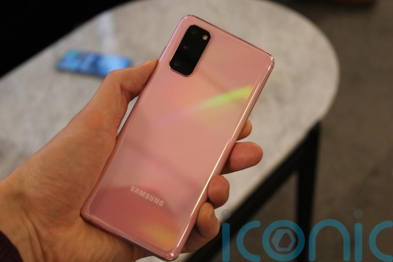 Samsung prepares to unveil new flagship smartphones