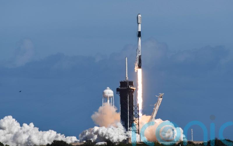 SpaceX satellites falling out of orbit after solar storm