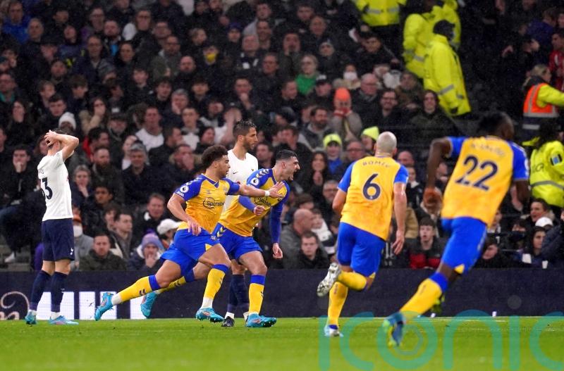 Southampton produce sublime comeback to stun Spurs